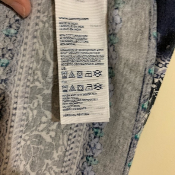 Tommy Hilfiger Sleeveless Aztec Floral Print Blue Sundress. Soft and Cozy size M - Picture 10 of 11